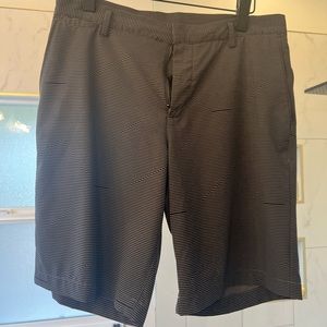 Nike Dri-FIT Golf Shorts Size 32
